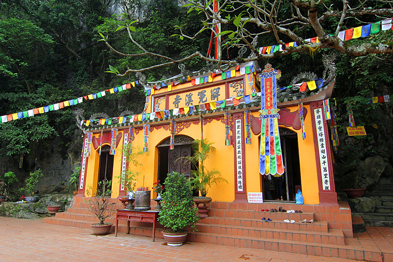 tempel-perfume-pagoda