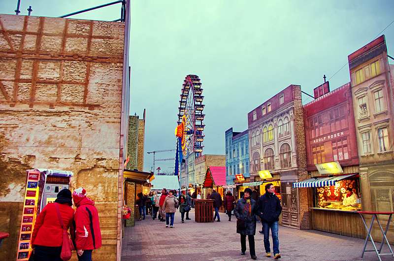 berliner-weihnachtsmarkt-neptunbrunnen