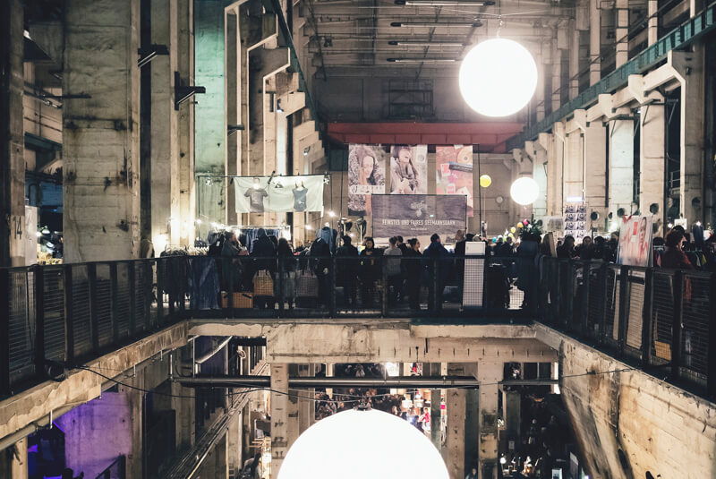 holy-shit-shopping-weihnachtsmarkt-berlin