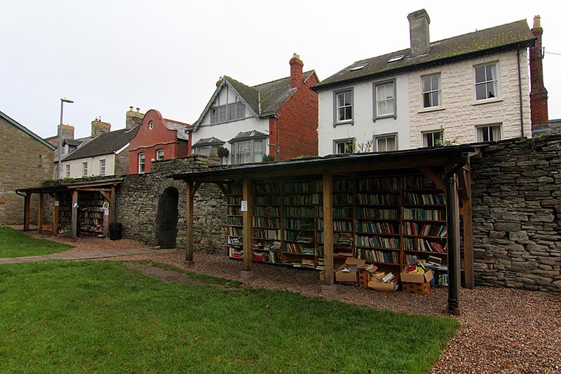 hay-on-wye-castle-books