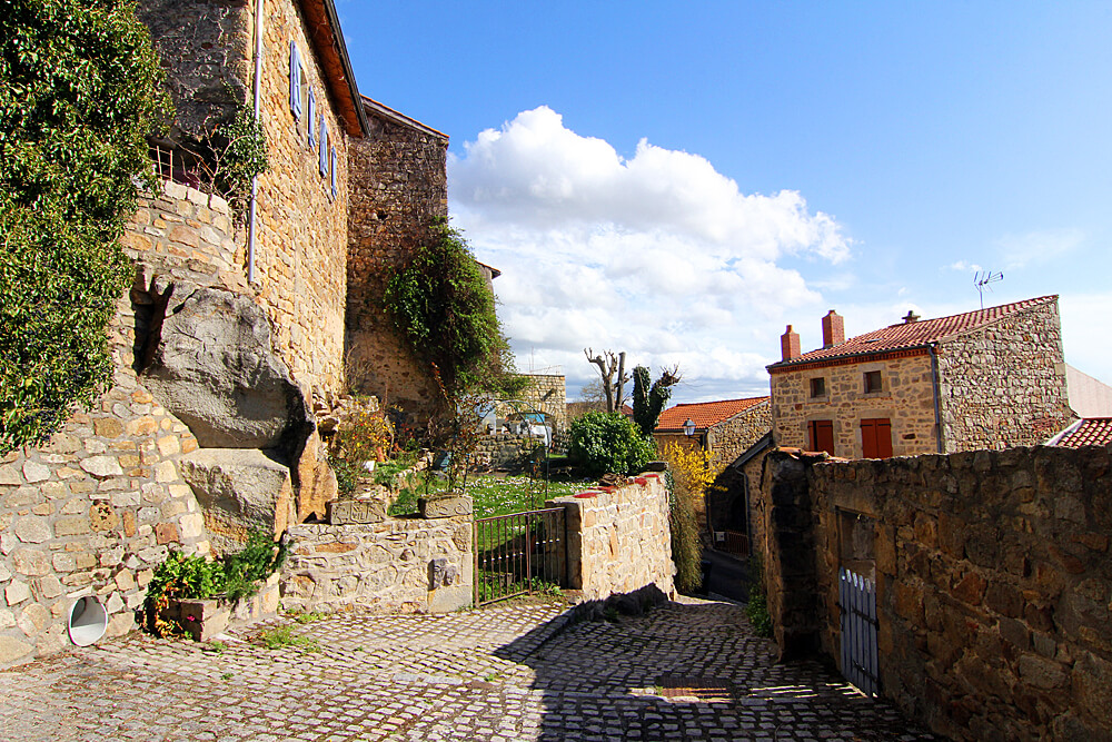 auvergne-reiseziele-montpeyroux