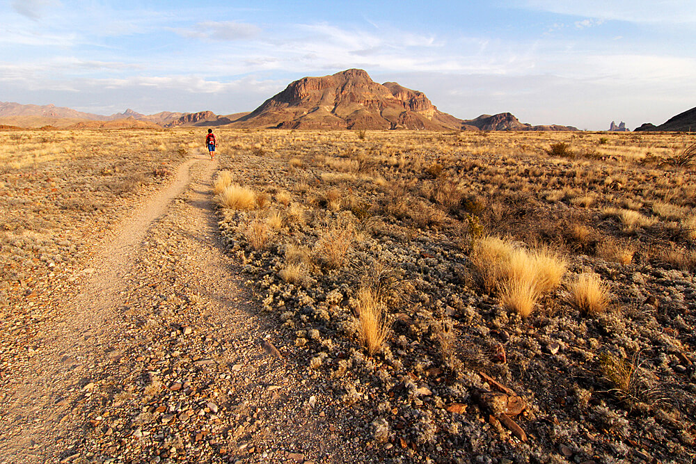 chimneys-trail-chihuahan-desert-big-bend-national-park