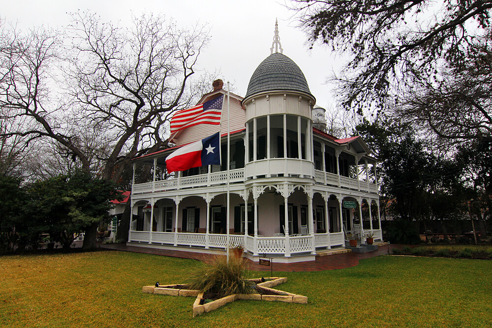 gruene-mansion-inn-hill-country-texas