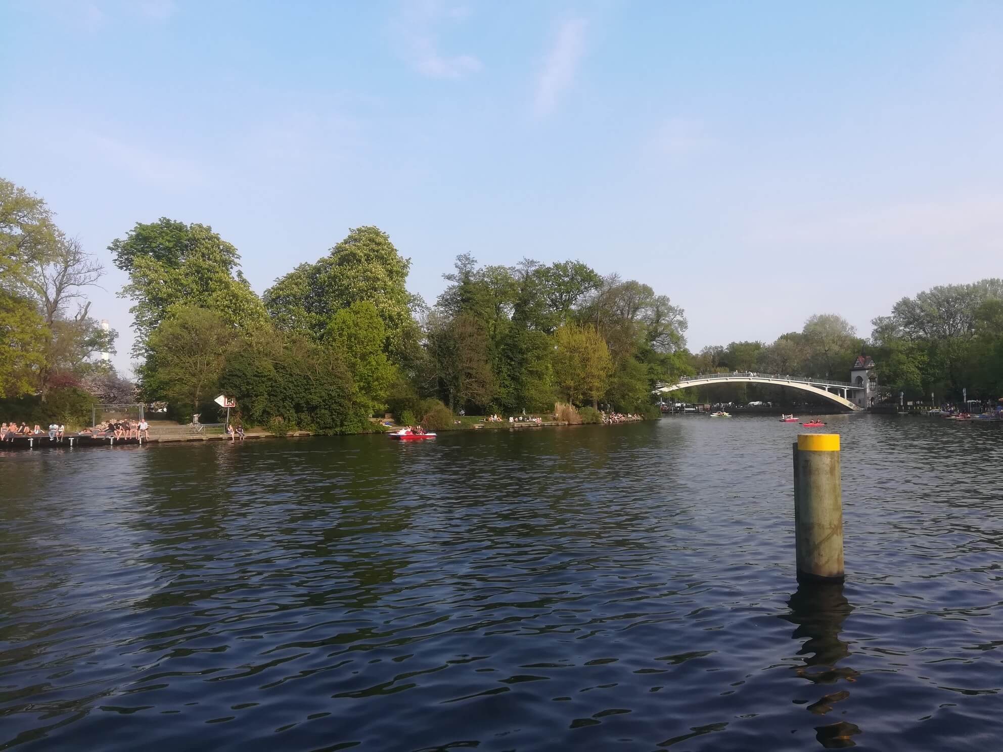 berlin im sommer chillen rummelsburger bucht